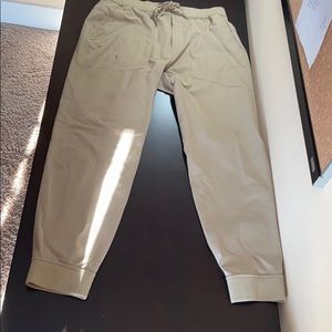 LuLulemon ABC jogger khaki